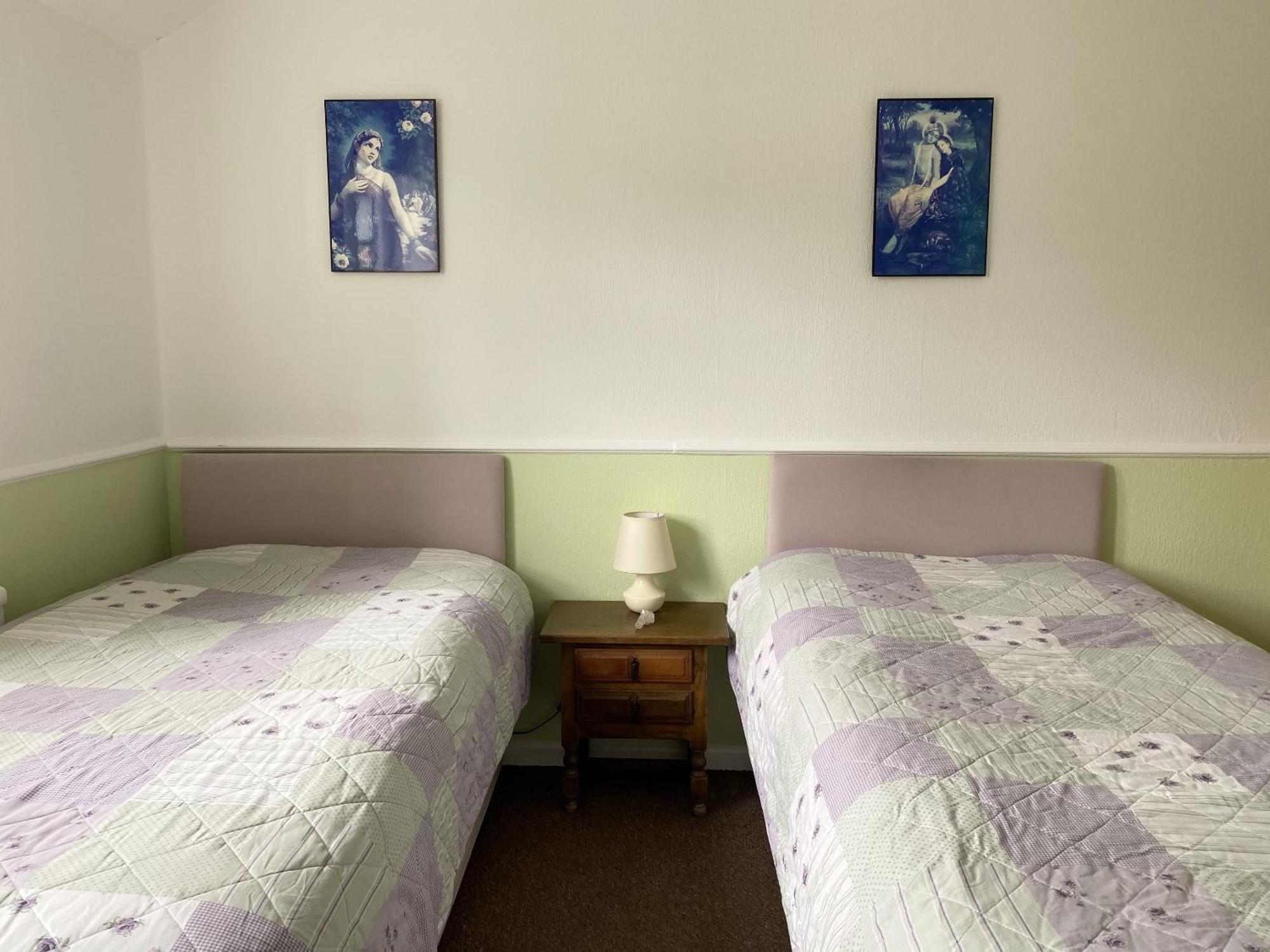 Camelot Retreat - Tor View Bed and Breakfast Γκλάστονμπερι Δωμάτιο φωτογραφία